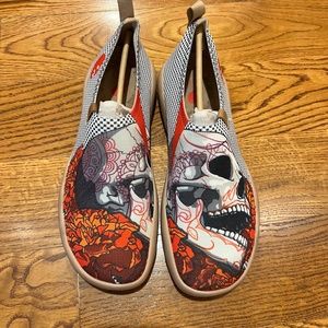 UIN  Footwear canvas slip on shoes